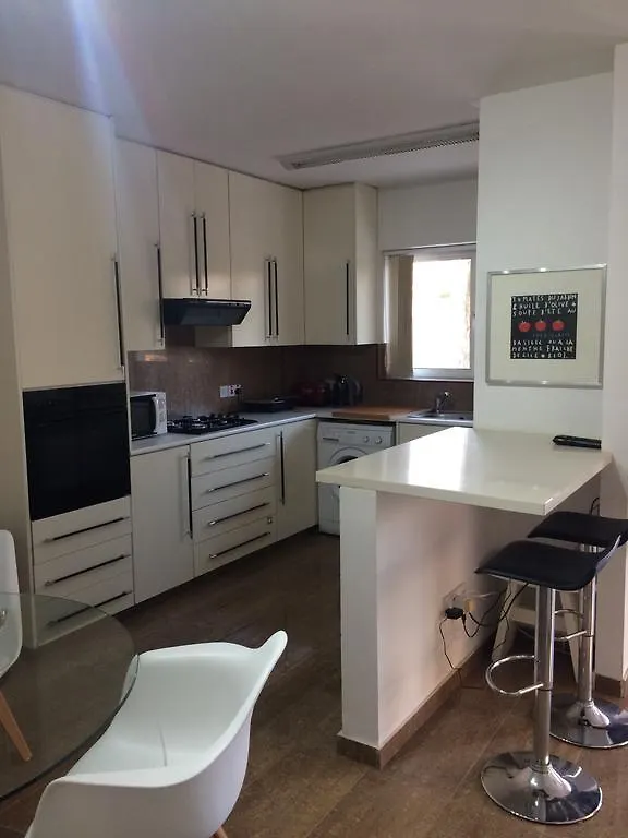 Designers Apt Daire Larnaca 0*,  Kıbrıs